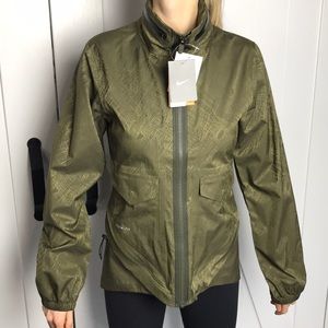 NWT Nike Storm-Fit5 Training Jacket w/ Zip-In Hood